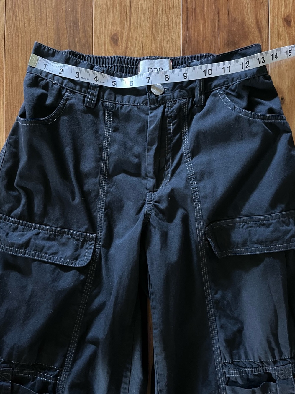 Urban Outfitters BDG Riley Cargo Pant Medium Black - Picture 7 of 16